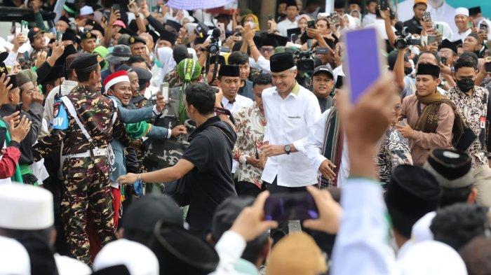 Rakyat Kecil, Raja, Ulama, Seniman, Milenial Silaturahmi Akbar Di Sidoarjo Foto : Ist