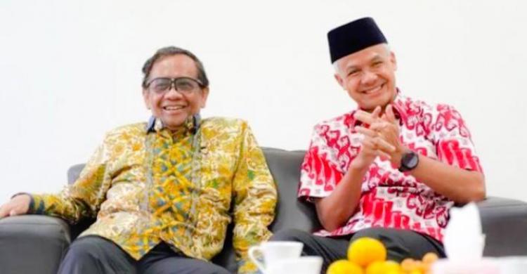 Sekjen PDIP: Prof. Mahfud Masuk Radar Cawapres Ganjar Foto : Ist