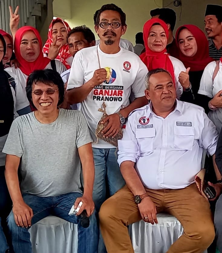 Adian Napitupulu Ajak Warga Pandeglang Menangkan Deden dan Bonnie Adian Napitupulu dan Raden Deden Hertandi, di Pandeglang Sabtu (1/7/2023).(Istimewa)