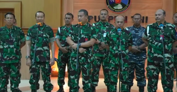 Bahas Kasus Suap Kabasarnas, Danpuspom TNI Datangi Markas KPK Foto ': Ist