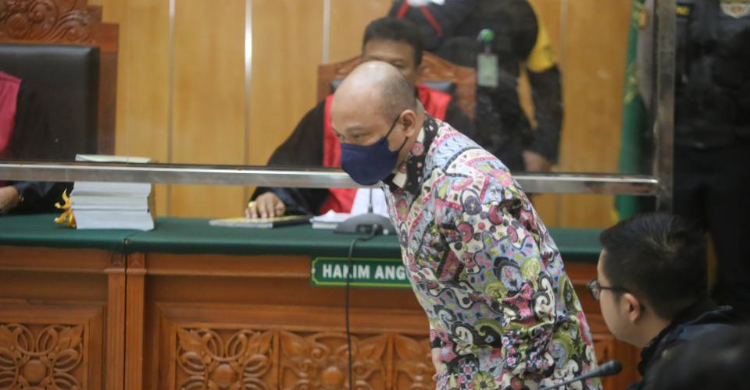 Banding Ditolak, Teddy Minahasa Tetap Divonis Penjara Seumur Hidup Foto : Ist