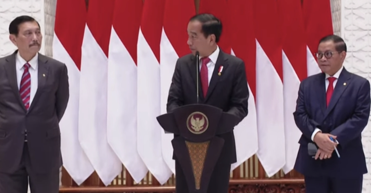 Bantah Cawe-Cawe Urusan Golkar Foto : Setpres