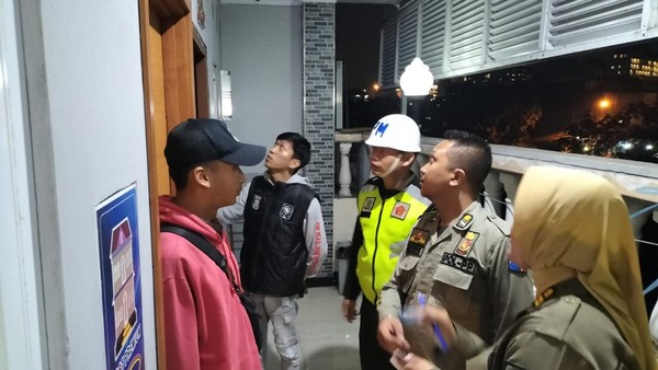 Belasan Pasangan Bukan Suami-Istri Diamankan di Kosan Bogor Foto : Ist