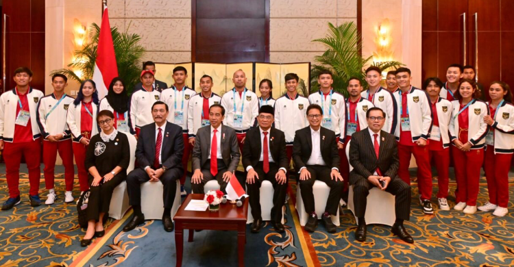 Di China, Jokowi Temui Mahasiswa Yang Bertanding Di FISU World University Game Foto ::Setpres