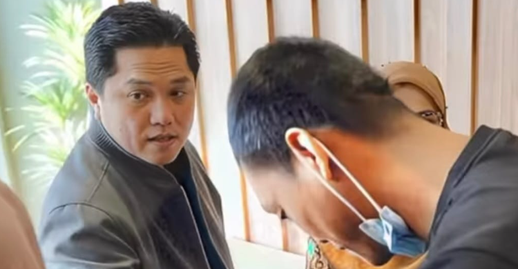 Erick Konkret Bantu Kurnia Meiga, Setelah Faskes, Kini Franchise Ayam Goreng Foto : Ist
