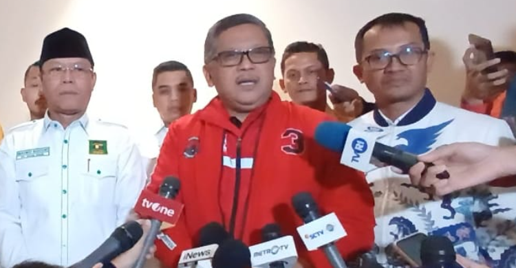 Hasto: Menangkan Ganjar, Jokowi Utus Tim 7 Foto : Ist