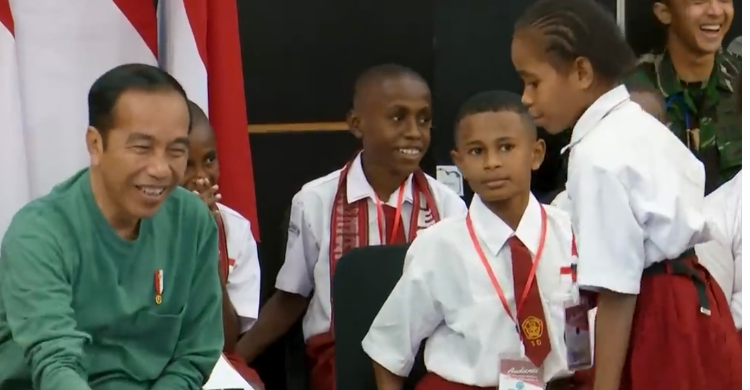 Ini Jawaban Jokowi, Ditanya Anak SD Di Papua Soal Perpidahan Ibu Kota Negara Foto : Setpres