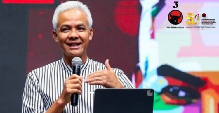 Jokowi Desain Baju Kampanye Ganjar Foto : Ist