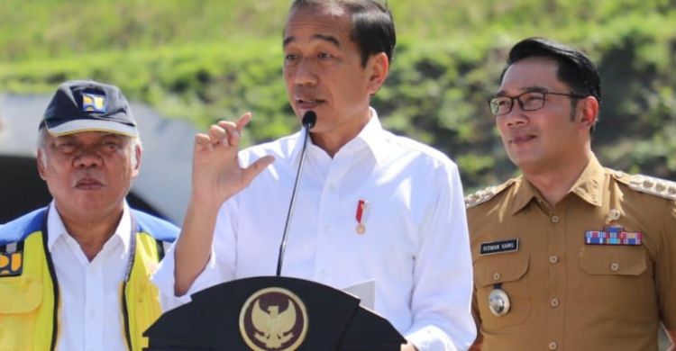 Jokowi Resmikan Tol Cisumdawu, Konektivitas Ke Bandara Kertajati Makin Mudah Foto : Setpres