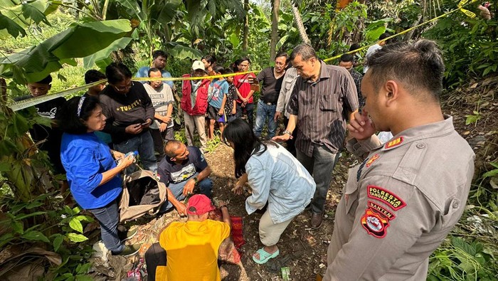 Kerangka Manusia Jatuh dari Mobil di Tol Tangerang-Merak Foto : Ist