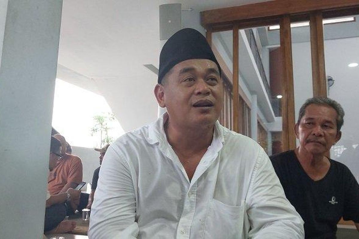 Ketua RT Bantah Soal Penolakan Sapi Kurban Dewi Perssik Foto : Ist