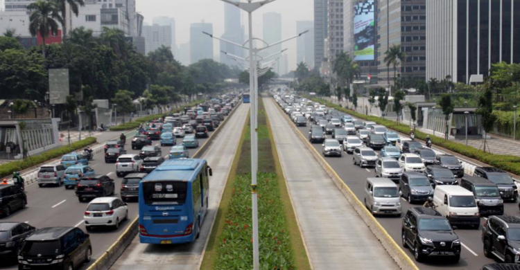 Kurangi Macet, DPRD Minta ASN DKI Diwajibkan Pake Angkutan Umum Foto : Ist
