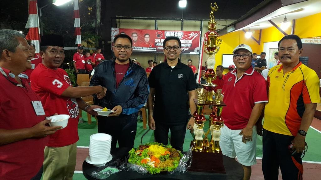 Lewat Turnamen Badminton, PDIP Serap Aspirasi Masyarakat Turnamen Badminton WIM Cup 2023 digelar di lapangan Badminton RW 23 Perumahan Vila Dago, Pamulang.(dra)