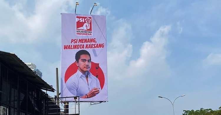 Penertiban Spanduk Jangan Tebang Pilih Foto : Ist