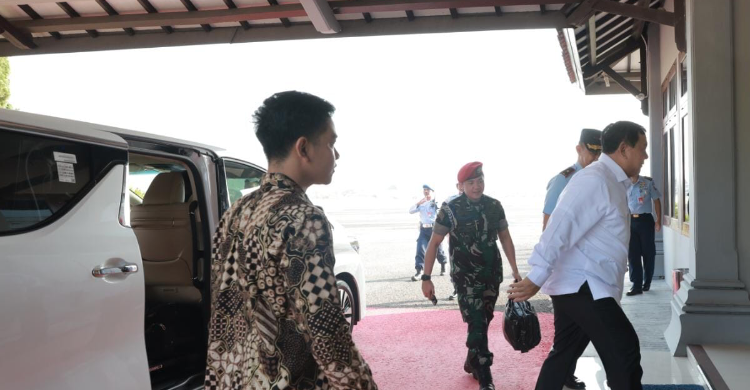 Prabowo Dan Gibran Semobil Sebelum Ke Malang Bareng Jokowi Foto : Ist