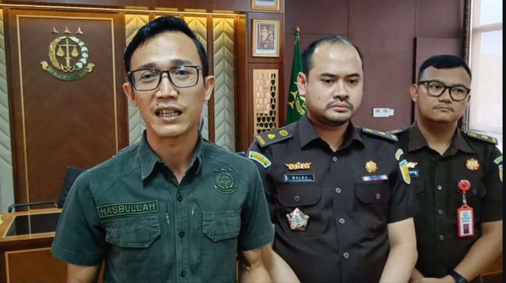 Pungky Nikmati Keuntungan Dari Penipuan Si Kembar Kejari Tangsel mengungkap peran Pungki di kasus penipuan iPhone Rihana-Rihani.(ars)