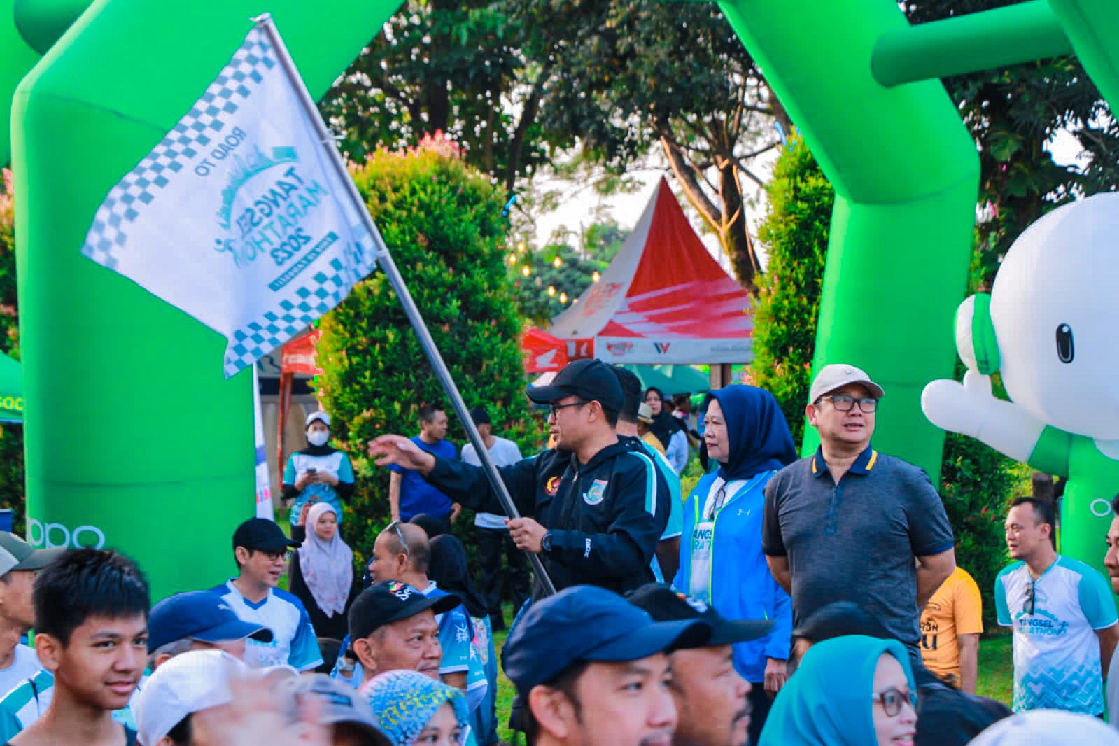 Ratusan Warga Ramaikan Road to Tangsel Marathon di Setu Foto ::Ist