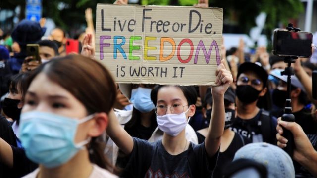 Ribuan Demonstran Dukung Pita Limjaroenrat, Thailand Bergejolak Foto : Ist
