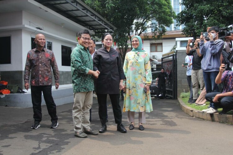Siang Ketemu Imin, Sore Temui Airlangga Foto : Ist