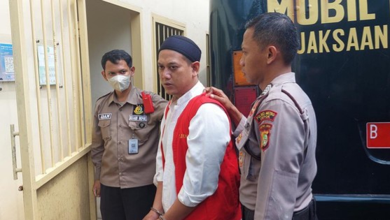 Sidang Vonis Ayah Bunuh Anak dan Aniaya Istri di Depok Ditunda, Dituntut Mati Foto : Ist