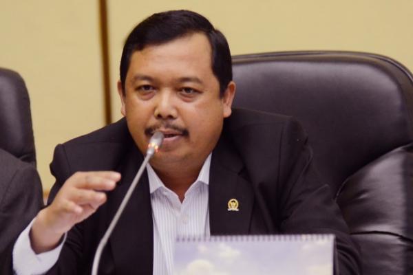 Terlihat Kompak, Muncul Spekulasi Anies-Susi Bakal Berduet Di Pilpres Politisi Demokrat Herman Khaeron. Foto : Ist