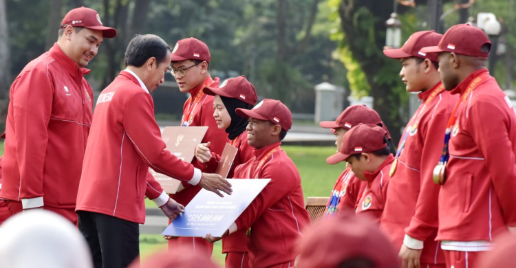 Wow, Jokowi Kasih Bonus Atlet ASEAN Para Games Rp 320 Miliar Foto : Ist