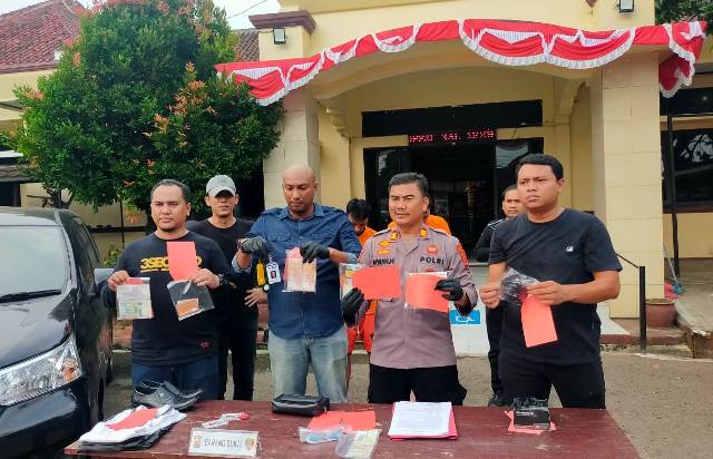 2 Pelaku Gendam Berhasil Kuras Harta Korban Foto : Ist