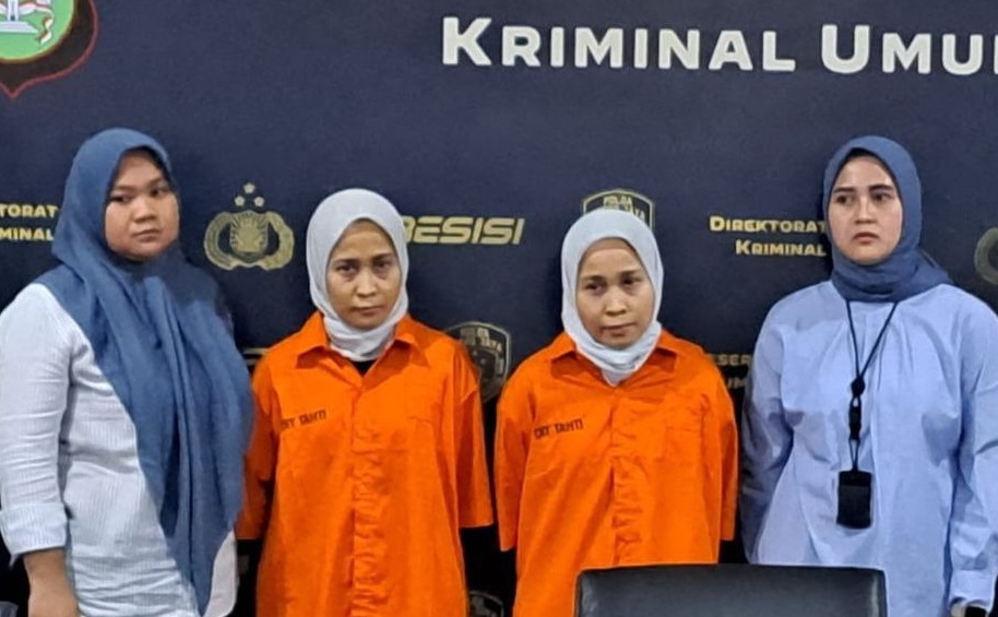 Akhirnya, Si Kembar Rihana-Rihani Penipu iPhone Segera Diadili Foto : Ist