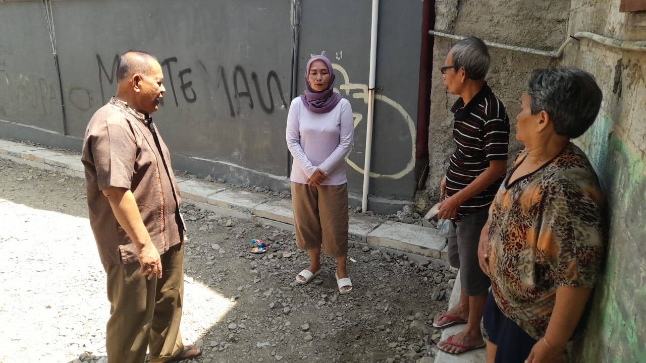 Disperkimta Lakukan Penataan Jalan dan Drainase, Warga Jombang Senang Tak Ada Genangan Lagi Foto : Ist