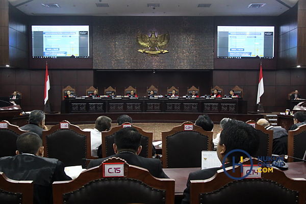 Hakim MK Minta Diyakinkan, Kenapa Usia Cawapres Boleh Minimal 35 Tahun Suasana sidang di MK. Foto : Ist