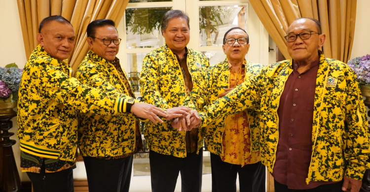 Ical, Akbar Tanjung, Agung Laksono Solid Dukung Ketum Golkar Airlangga Hartarto Foto : Ist