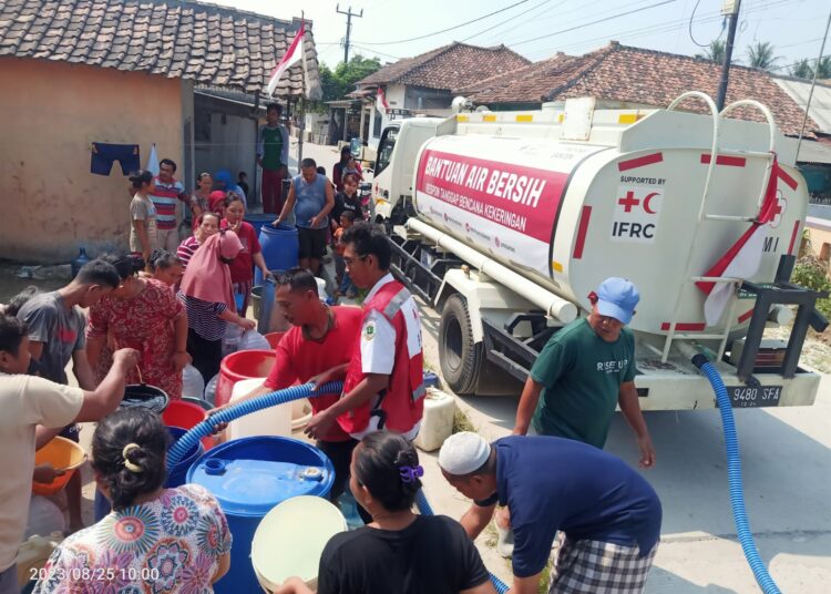 Kekeringan Semakin Meluas, PMI Banten Tambah Layanan Bantuan Air Bersih Foto : Ist