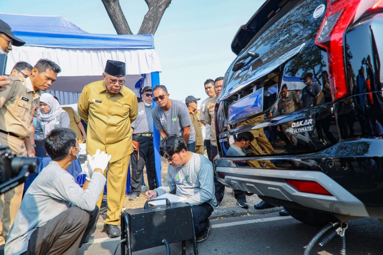 Kendaraan Dinas Tak Lolos Uji Emisi Dilarang Beroperasi, Benyamin : Kandangin! Foto : Ist