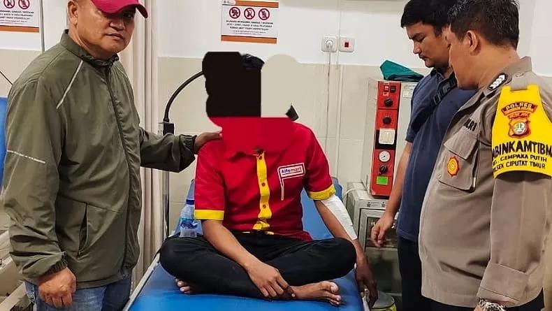 Pegawai Minimarket Jadi Korban Begal Pegawai minimarket menjadi korban pembegalan selepas pulang kerja pada Senin (7/8), pukul 02:00 WIB dini hari.(dra)