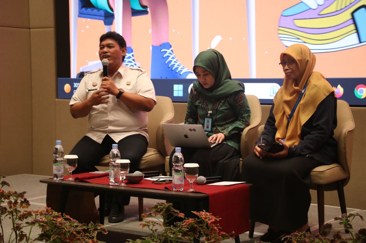 Pelaku UMKM Tangsel Dapat Konsultasi Merek Gratis Klinik Kekayaan Intelektual Bergerak Khusus Merek atau Mobile Intellectual Property Clinic (MIPC) yang digelar Direktorat Jenderal Kekayaan Intelektual bersama Kanwil Kemenkumham Banten.(dra)