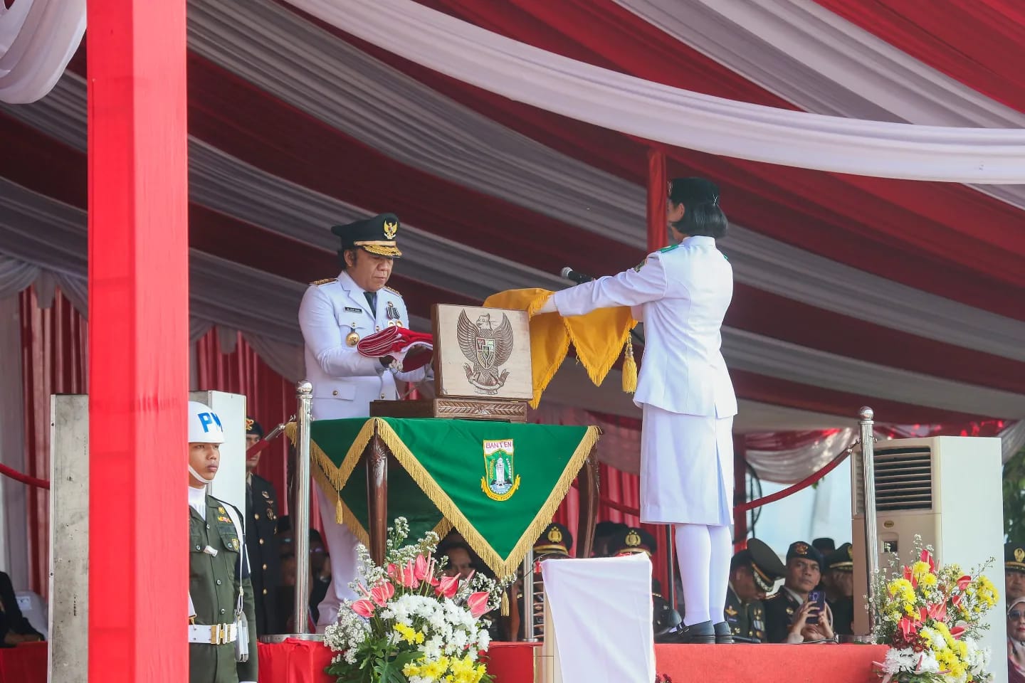 Pj Gubernur Al Muktabar Pimpin Upacara Pengibaran Bendera Merah Putih HUT Kemerdekaan RI Ke-78 Provinsi Banten Foto : Humas Pemprov