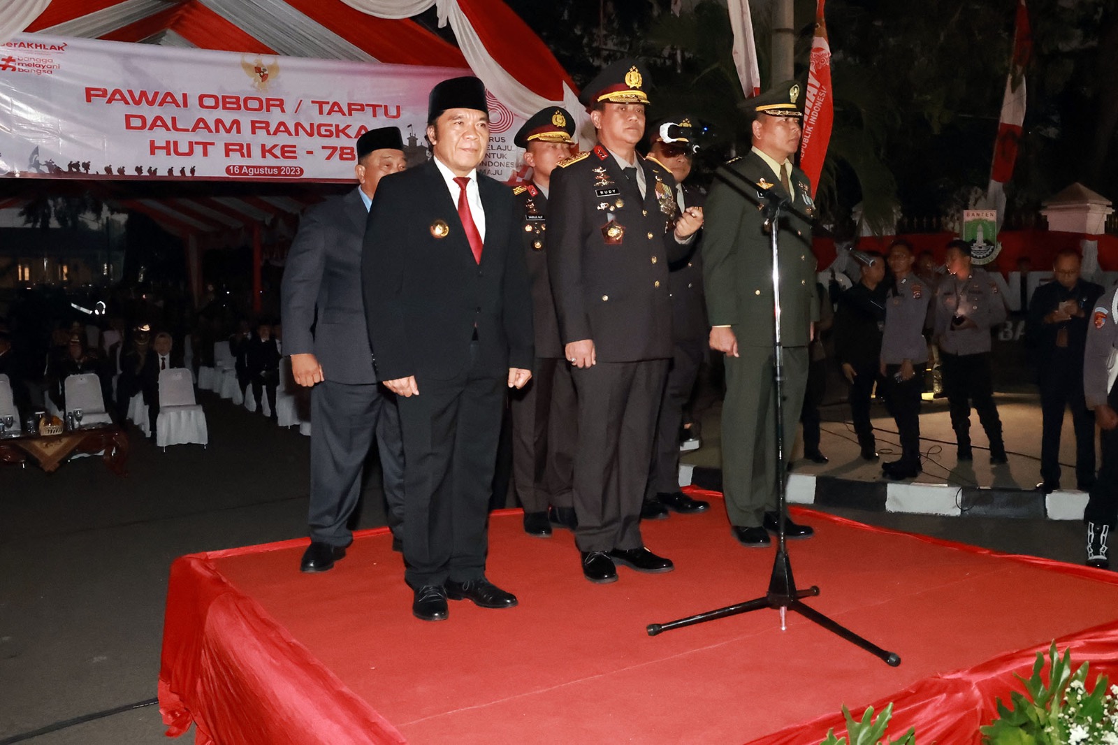 Pj Gubernur Banten Al Muktabar Hadiri Upacara Taptu Rangkaian HUT Kemerdekaan RI Ke-78 Foto : Ist