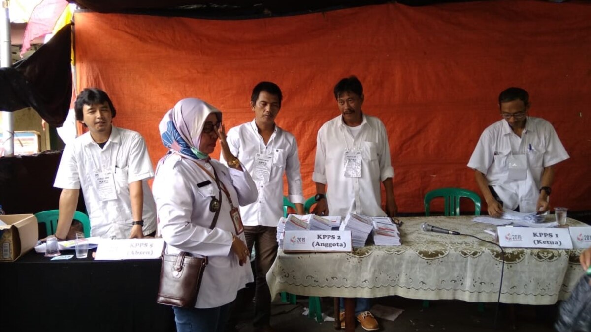 Punya Fisik Yang Tangguh Petugas KPPS. Foto : Ist
