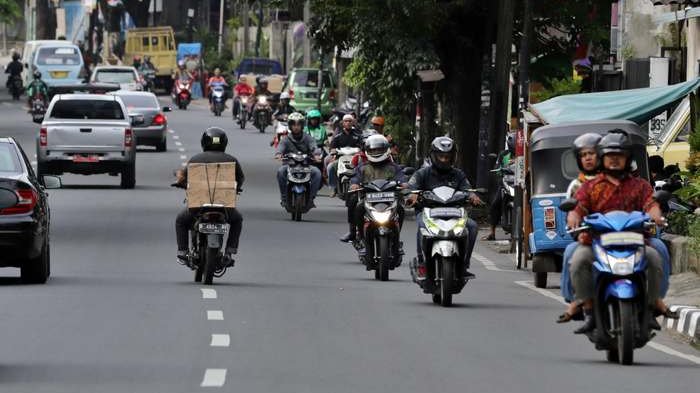 Razia e-TLE di Jalan Ciputat, Tangkap 50 Pemotor Lawan Arus dalam 15 Menit Ilustrasi