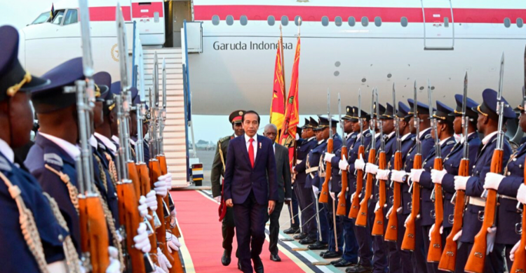 Tur Jokowi Di Afrika Berlanjut Ke Mozambik, Begini Sambutannya Foto : Setpres