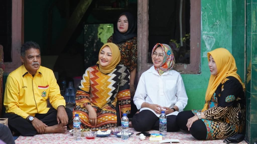 Apem Cimanuk Jadi Suguhan Ketika Airin Rachmi Diany Berkunjung Ke Pandeglang Foto : Ist