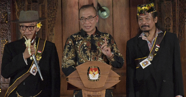 Bos KPU Sebut Pemilu Seperti Main Gaple Ketua KPU Hasyim Asy'ari pada acara di Bentara Budaya. Foto : Ist