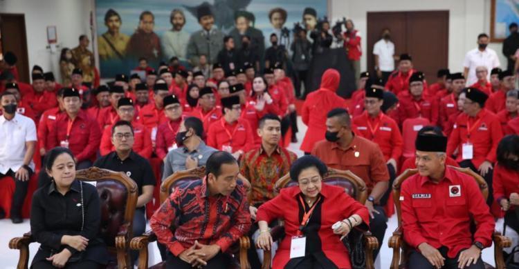 Cari Cawapres, Mega Terus Diskusi Dengan Jokowi Foto : Ist