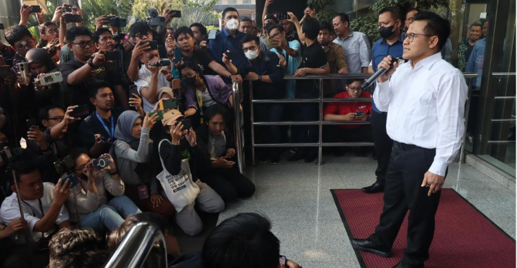 Diperiksa KPK 5 Jam, Cak Imin Masih Cengar Cengir Foto : Ist