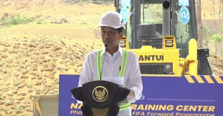 Groundbreaking National TC Di IKN Presiden Jokowi pada acara groundbreaking National TC di IKN. Foto : Setpres