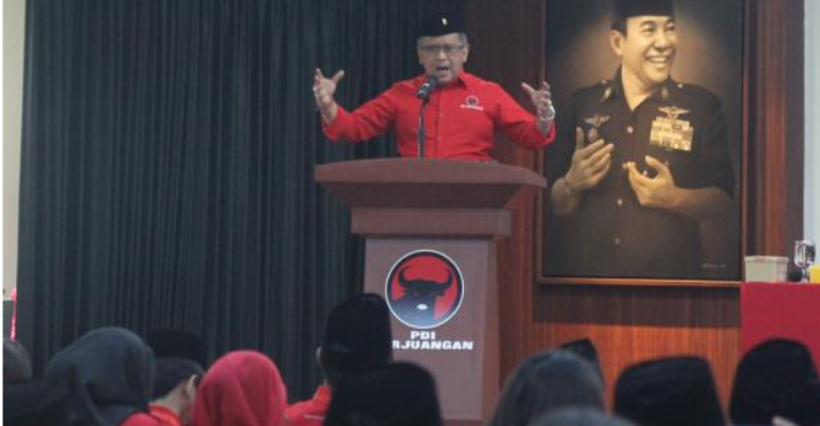 Hasto Ke Demokrat: Dukung Ganjar Dulu, Baru SBY Ketemu Mega Srkjen PDIP Hasto Kristiyanto. Foto ; Ist