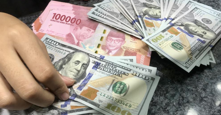 Jelang Akhir Pekan Rupiah Masih Tak Bertenaga Foto : Ist