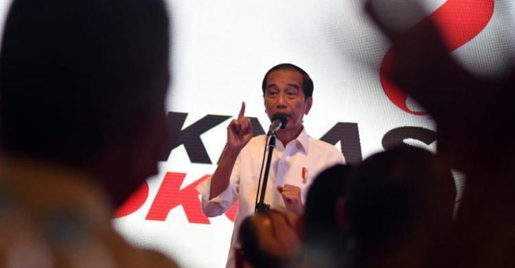 Presiden Jokowi saat memberikan sambutan dalam acara Rakernas Seknas Jokowi di Hotel Salak The Heritage Bogor, Jawa Barat, Sabtu (16/9/2023). (Ist)