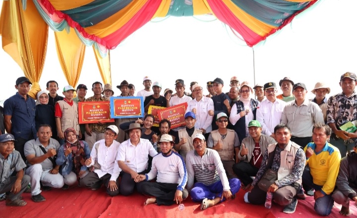 Panen Raya di Tanara, Pj Gubernur Banten Al Muktabar : Bagian Ekspedisi Reformasi Birokrasi Berdampak Foto : Humas Pemprov