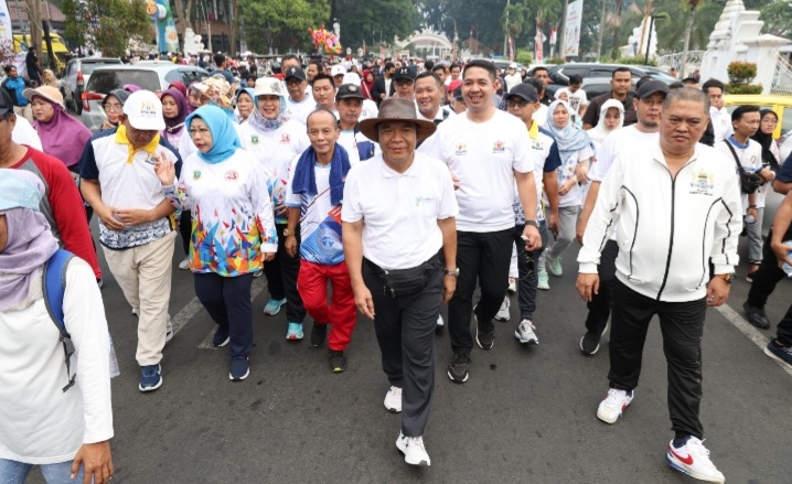 Pemprov Banten Kolaborasikan Pengendalian Inflasi dan Pelayanan Masyarakat pada HUT Ke-55 Kadin Indonesia Foto : Humas Pemprov